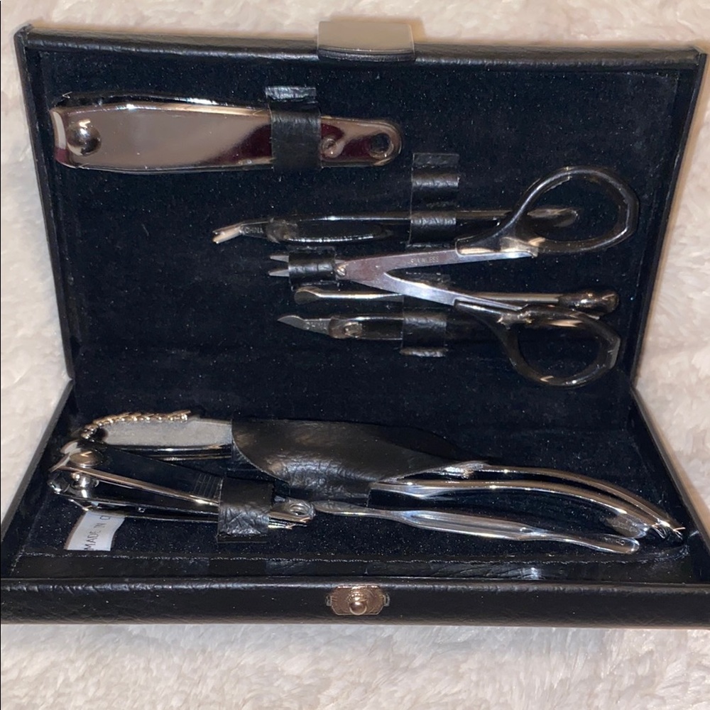 Men's Grooming Kit with Black and Silver Tools